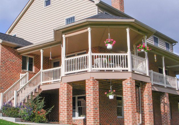 Madison Vinyl Railing with Madison Porch Posts